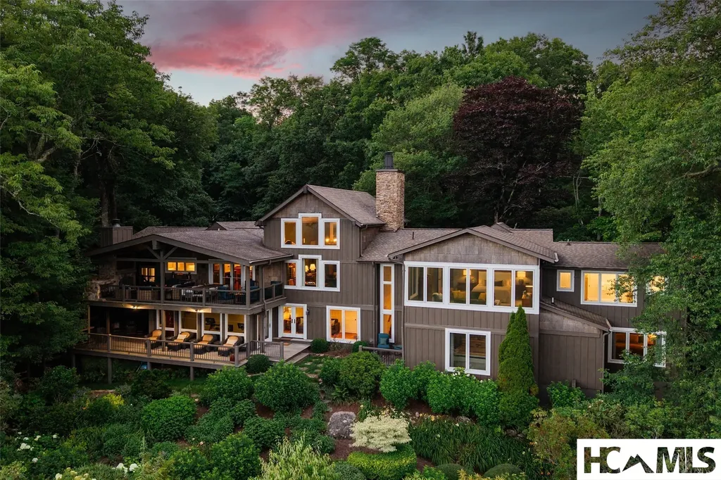 653 Country Club Drive Highlands NC 28741