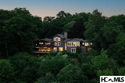 653 Country Club Drive Highlands NC 28741