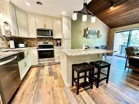 257 Meadow Way Sapphire NC 28774