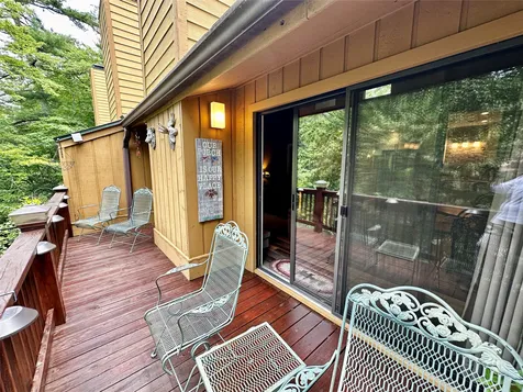 257 Meadow Way Sapphire NC 28774