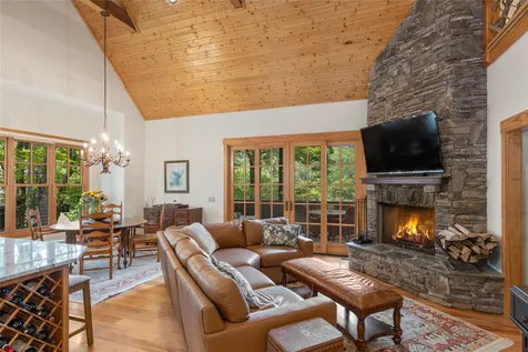 394 Rendezvous Ridge Cashiers NC 28717