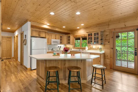 222 High Rock Vista Sapphire NC 28774