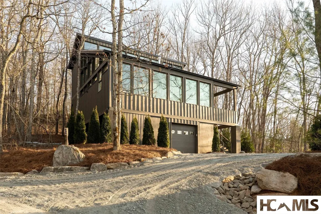 205 Autumn Valley Lane Scaly Mountain NC 28775