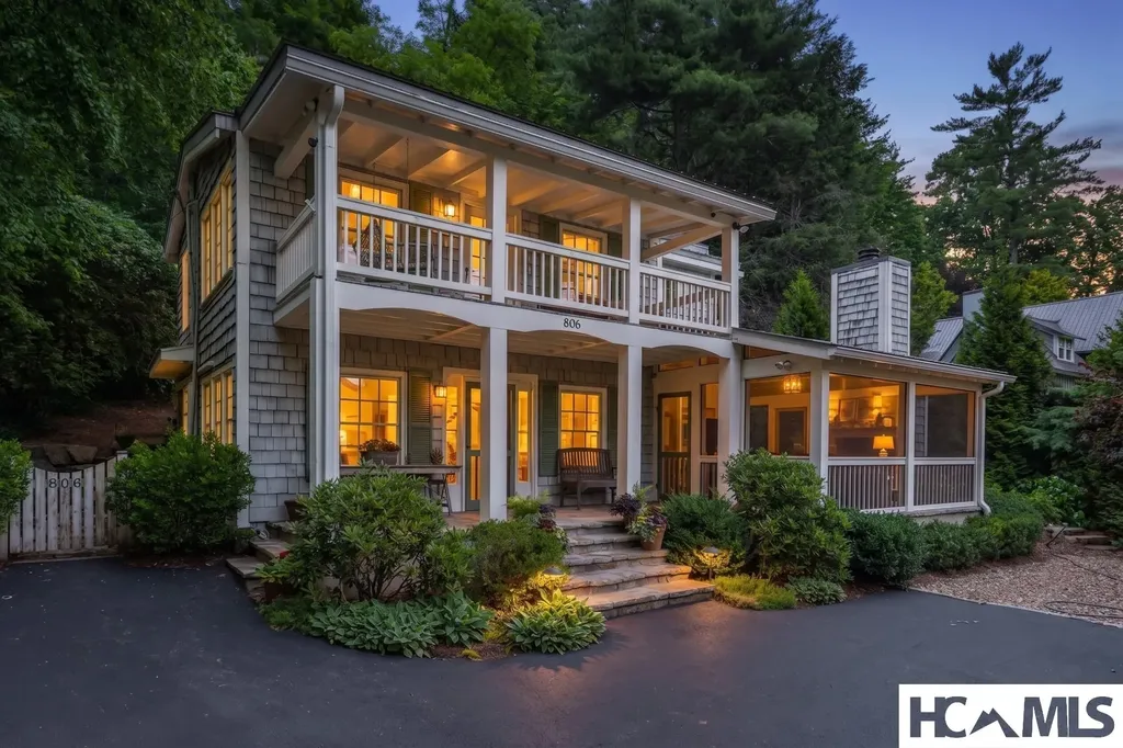 806 N 4th Street Highlands NC 28741