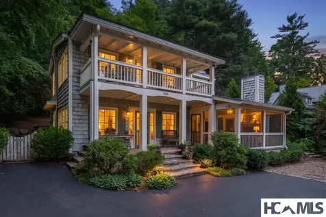 806 N 4th Street Highlands NC 28741