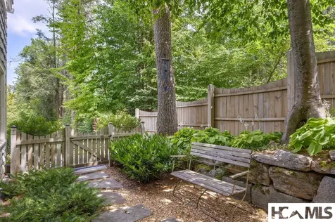 806 N 4th Street Highlands NC 28741