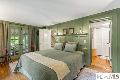 806 N 4th Street Highlands NC 28741