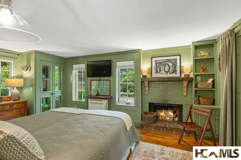 806 N 4th Street Highlands NC 28741