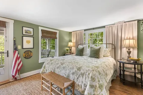 806 N 4th Street Highlands NC 28741