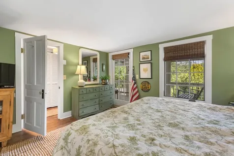806 N 4th Street Highlands NC 28741