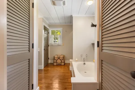 806 N 4th Street Highlands NC 28741