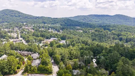 806 N 4th Street Highlands NC 28741