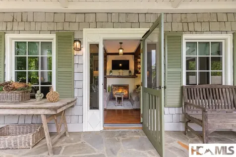 806 N 4th Street Highlands NC 28741