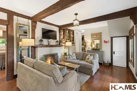 806 N 4th Street Highlands NC 28741