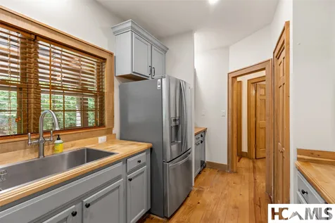 190 Fairway Forest Road Sapphire NC 28774