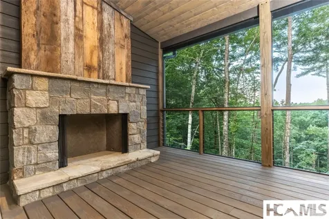 2707 Upper Whitewater Road Sapphire NC 28774