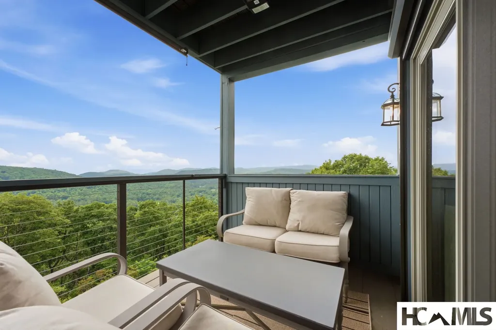 101 Vz Top Road Highlands NC 28741