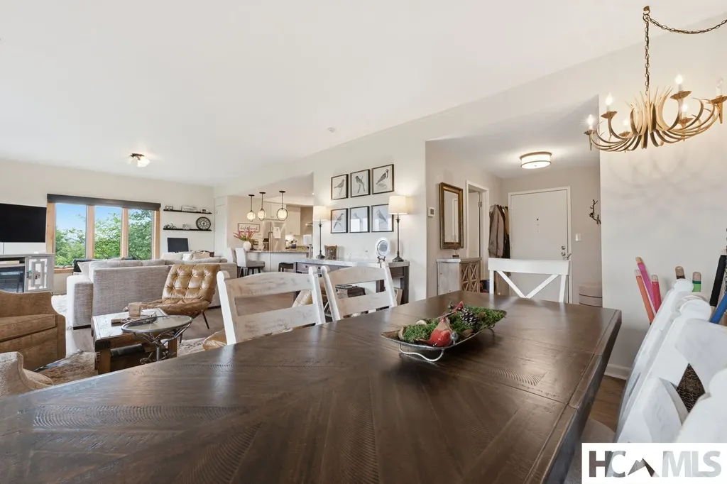 101 Vz Top Road Highlands NC 28741