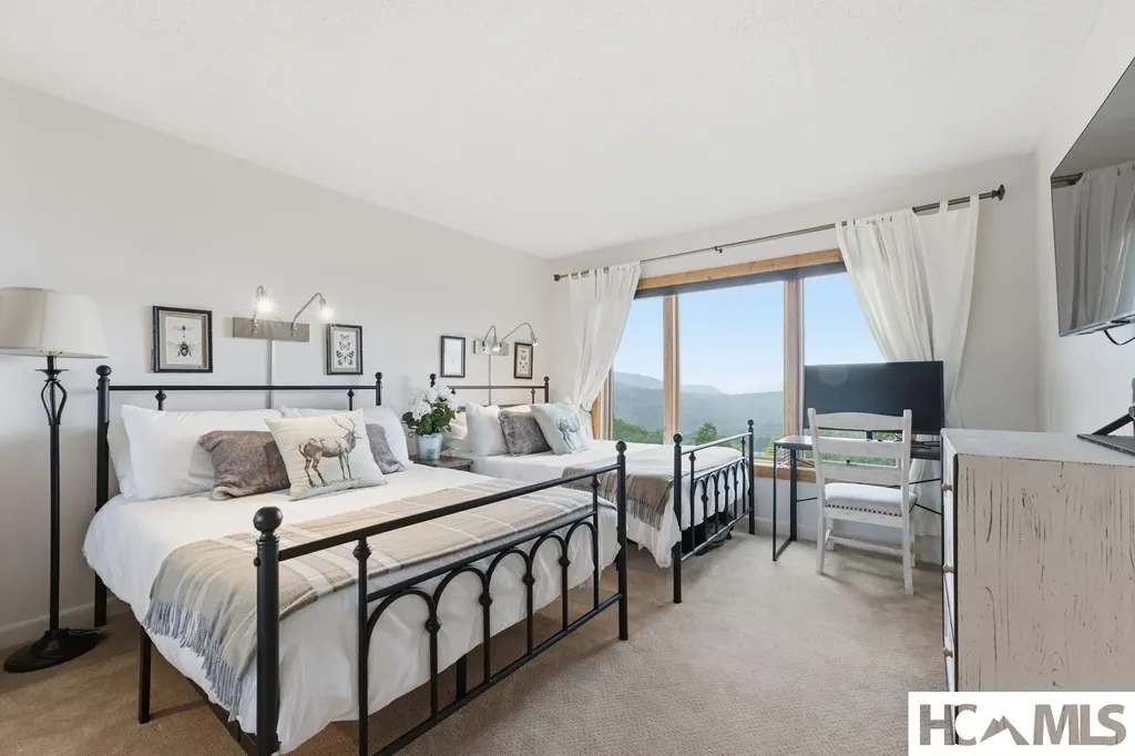 101 Vz Top Road Highlands NC 28741