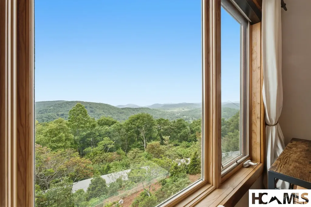 101 Vz Top Road Highlands NC 28741