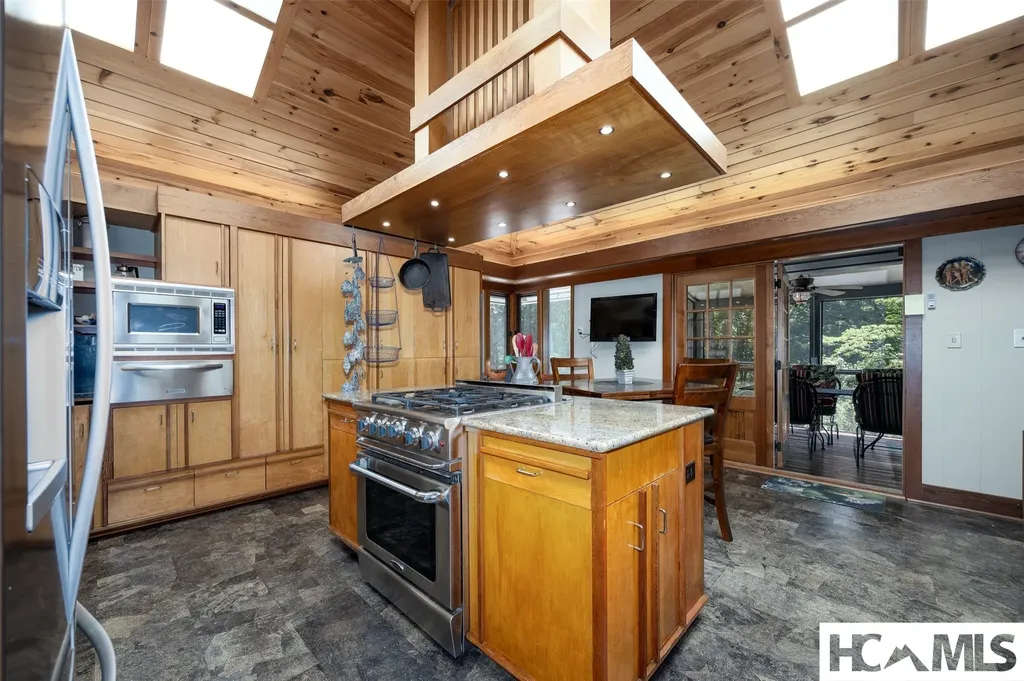 343 Round Hill Road Sapphire NC 28774
