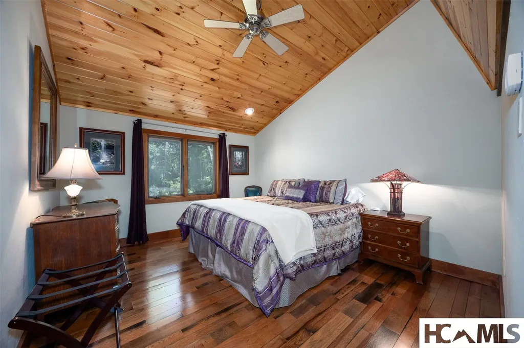 343 Round Hill Road Sapphire NC 28774