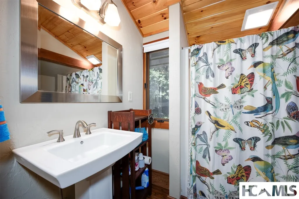 343 Round Hill Road Sapphire NC 28774