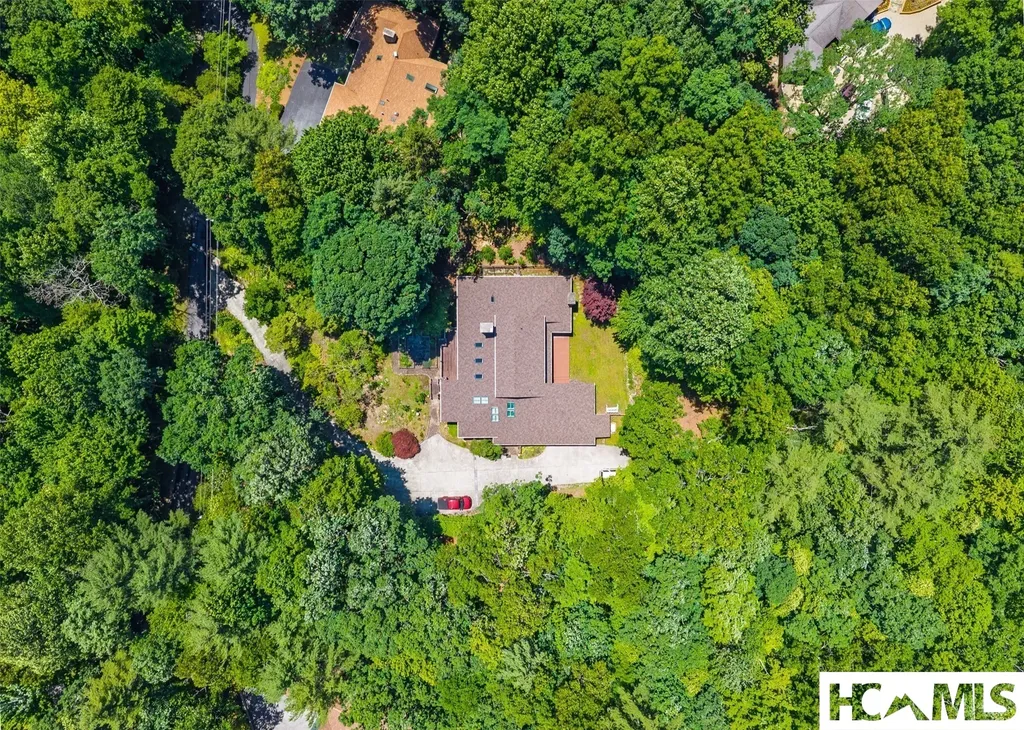 343 Round Hill Road Sapphire NC 28774