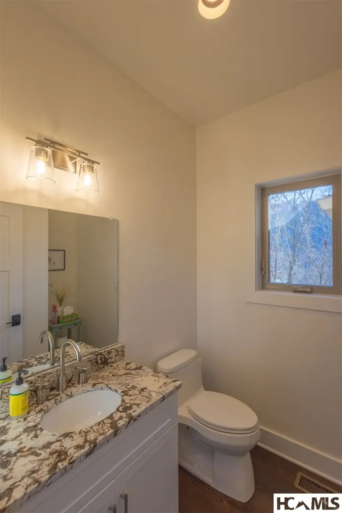 346 Birdymay Drive Tuckasegee NC 28783