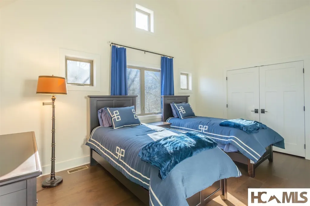 346 Birdymay Drive Tuckasegee NC 28783
