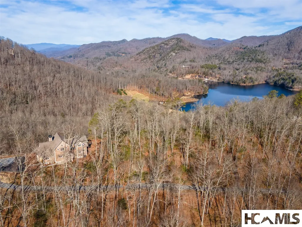 346 Birdymay Drive Tuckasegee NC 28783