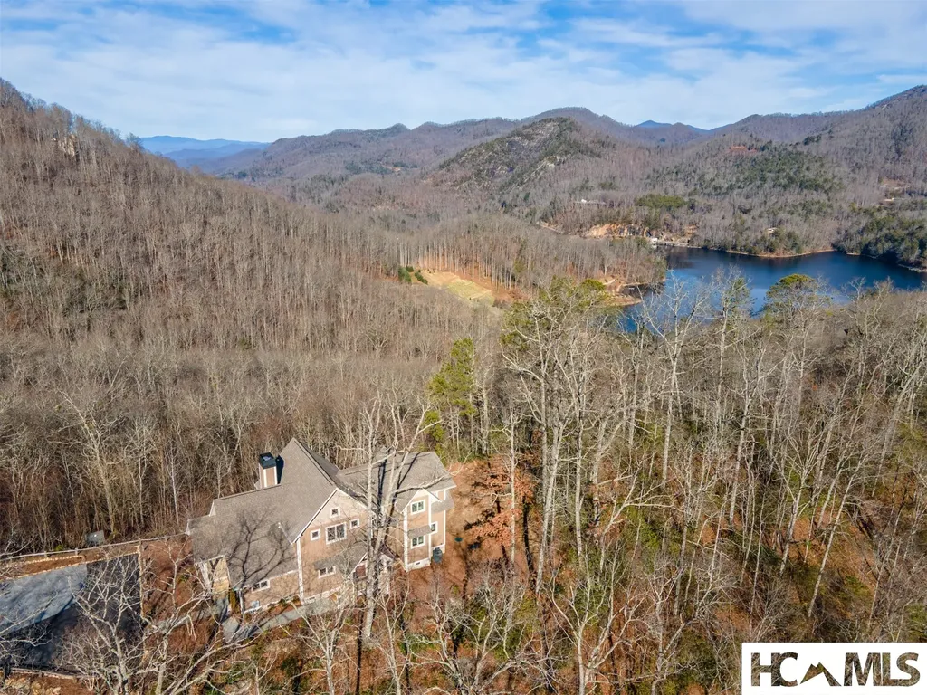 346 Birdymay Drive Tuckasegee NC 28783