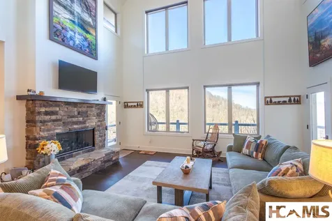 346 Birdymay Drive Tuckasegee NC 28783