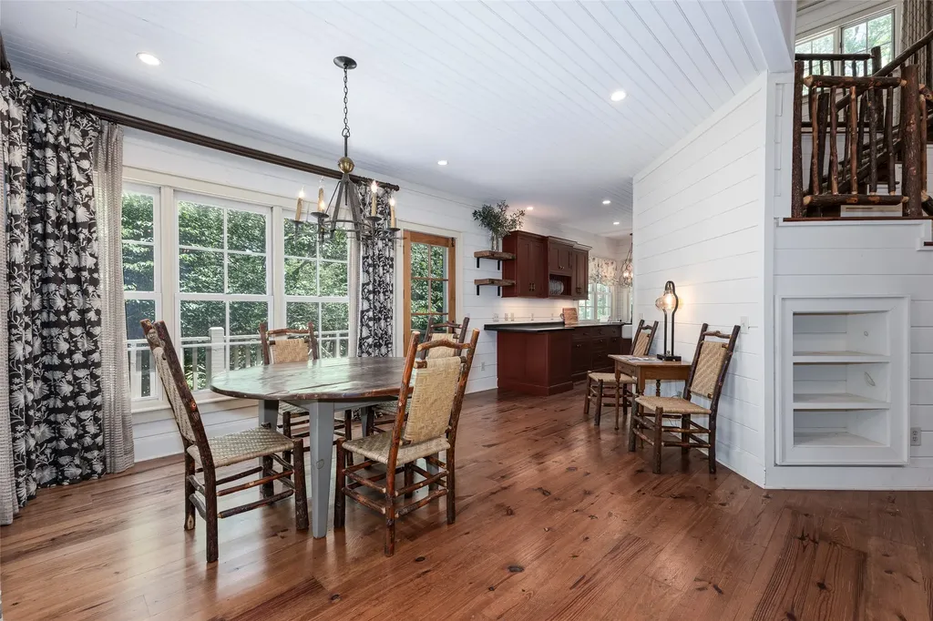 96 Mahalo Lane Cullowhee NC 28723
