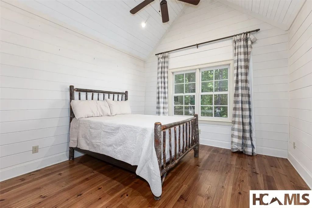 96 Mahalo Lane Cullowhee NC 28723