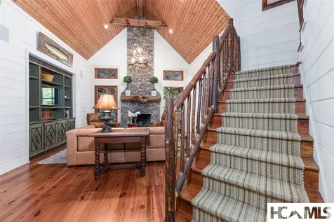 96 Mahalo Lane Cullowhee NC 28723