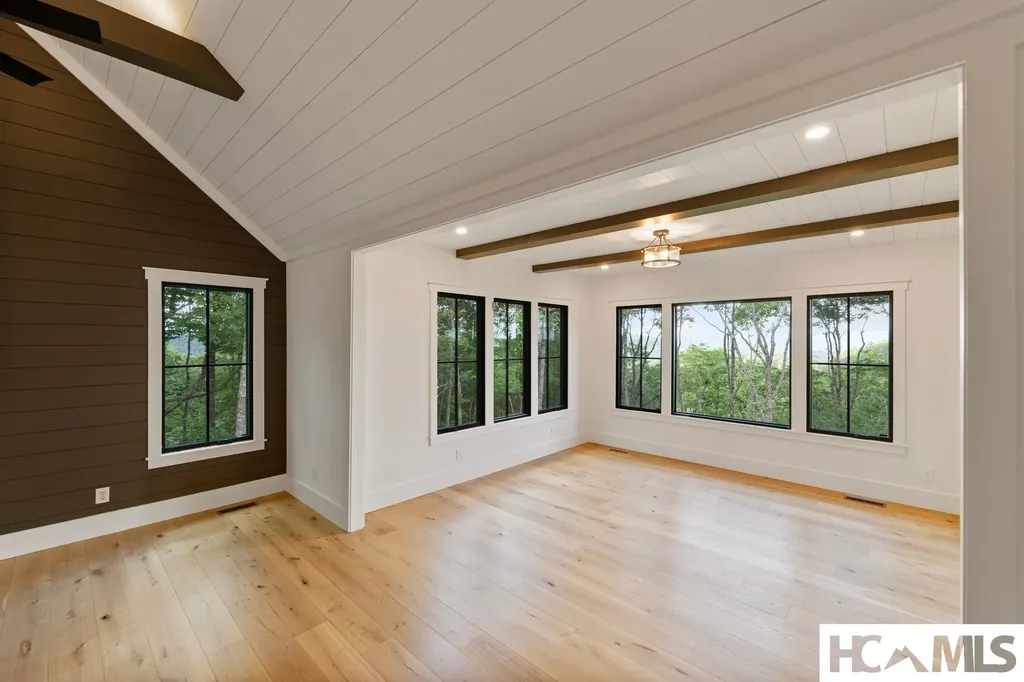 100 Noble Crest Trail Glenville NC 28736
