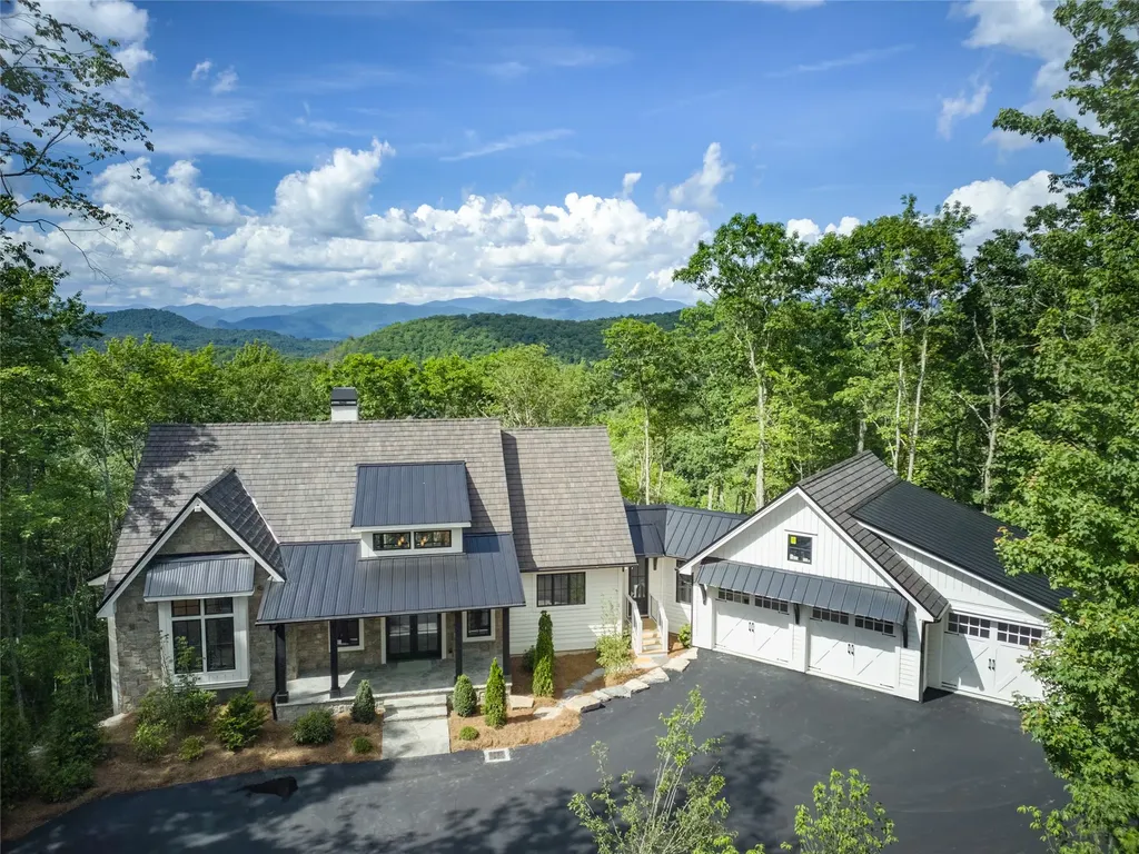 100 Noble Crest Trail Glenville NC 28736