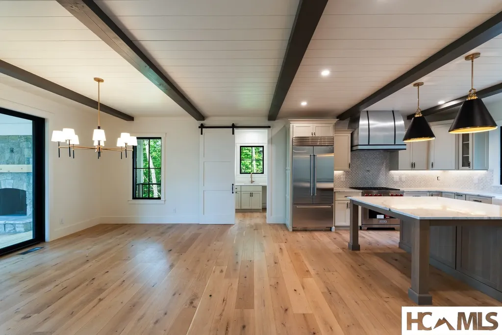 100 Noble Crest Trail Glenville NC 28736