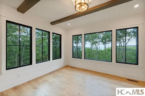 100 Noble Crest Trail Glenville NC 28736