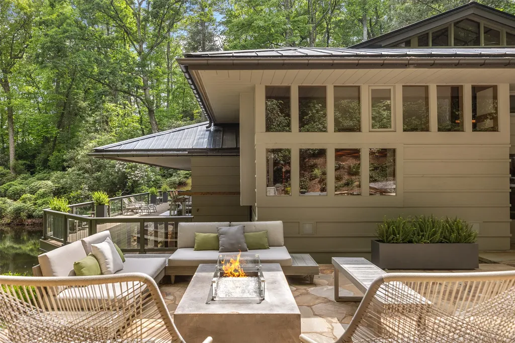 81 Stillmont Circle Cashiers NC 28717
