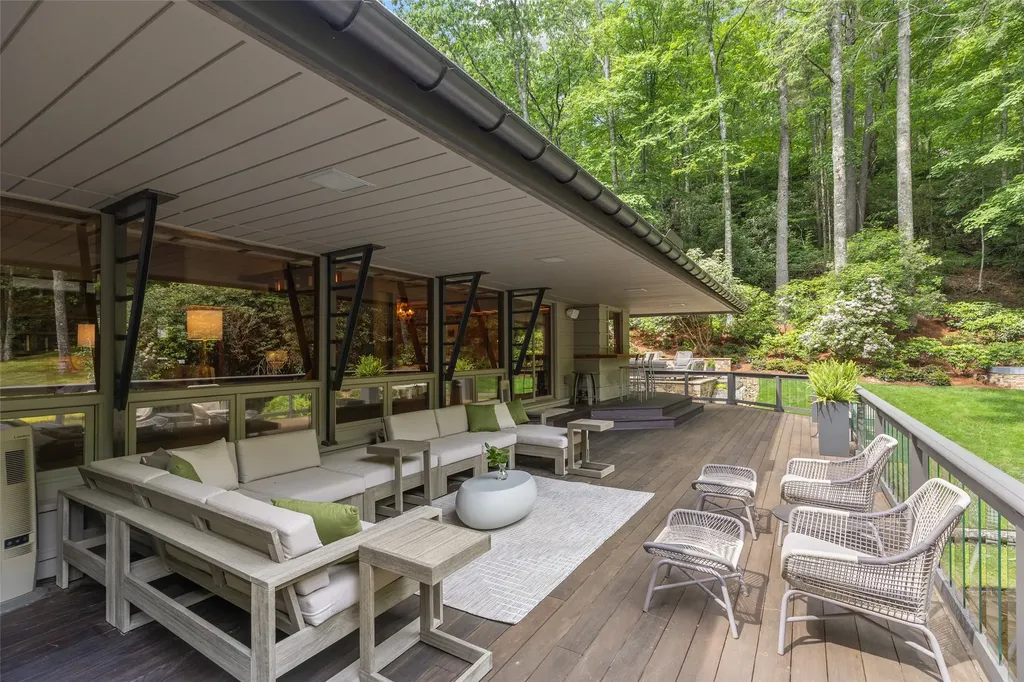 81 Stillmont Circle Cashiers NC 28717