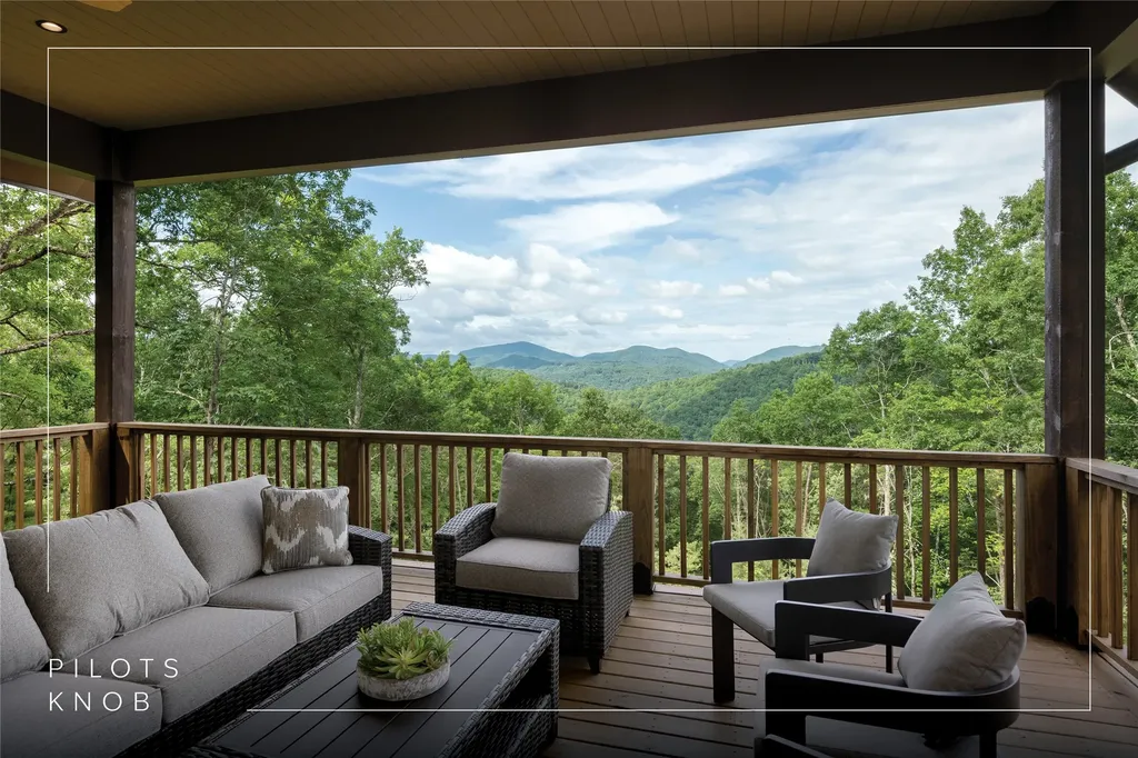 1106 Bridgestone Drive Glenville NC 28736