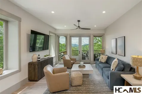1106 Bridgestone Drive Glenville NC 28736