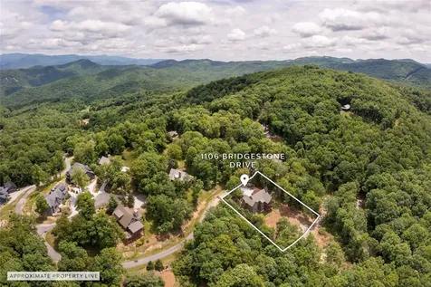 1106 Bridgestone Drive Glenville NC 28736