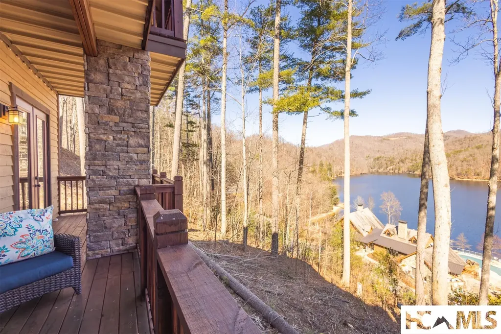 85 Southshore Drive Tuckasegee NC 28783