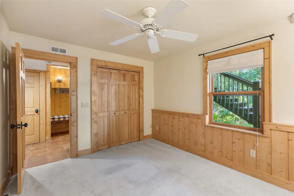 256 Vandora Lane Glenville NC 28736
