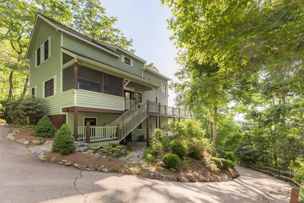 256 Vandora Lane Glenville NC 28736