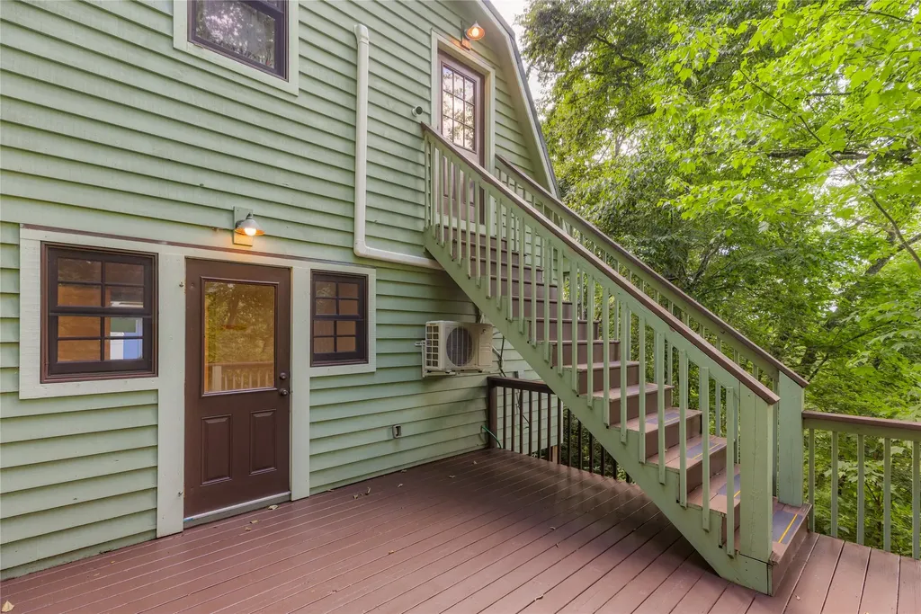 256 Vandora Lane Glenville NC 28736