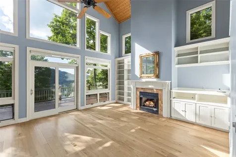 256 Vandora Lane Glenville NC 28736